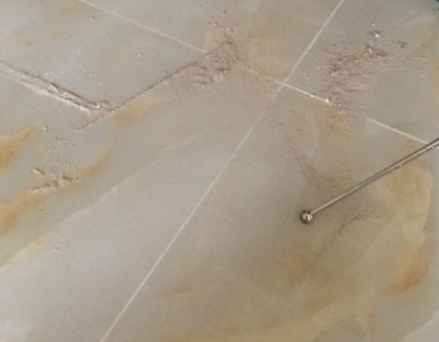 崇明瓷砖空鼓维修公司分享粘合剂选择不当在瓷砖铺贴过程中可能导致以下问题
