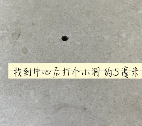 崇明瓷砖空鼓维修公司专业解答在瓷砖铺贴过程中，如果砂料搅拌不均匀，将会带来以下问题